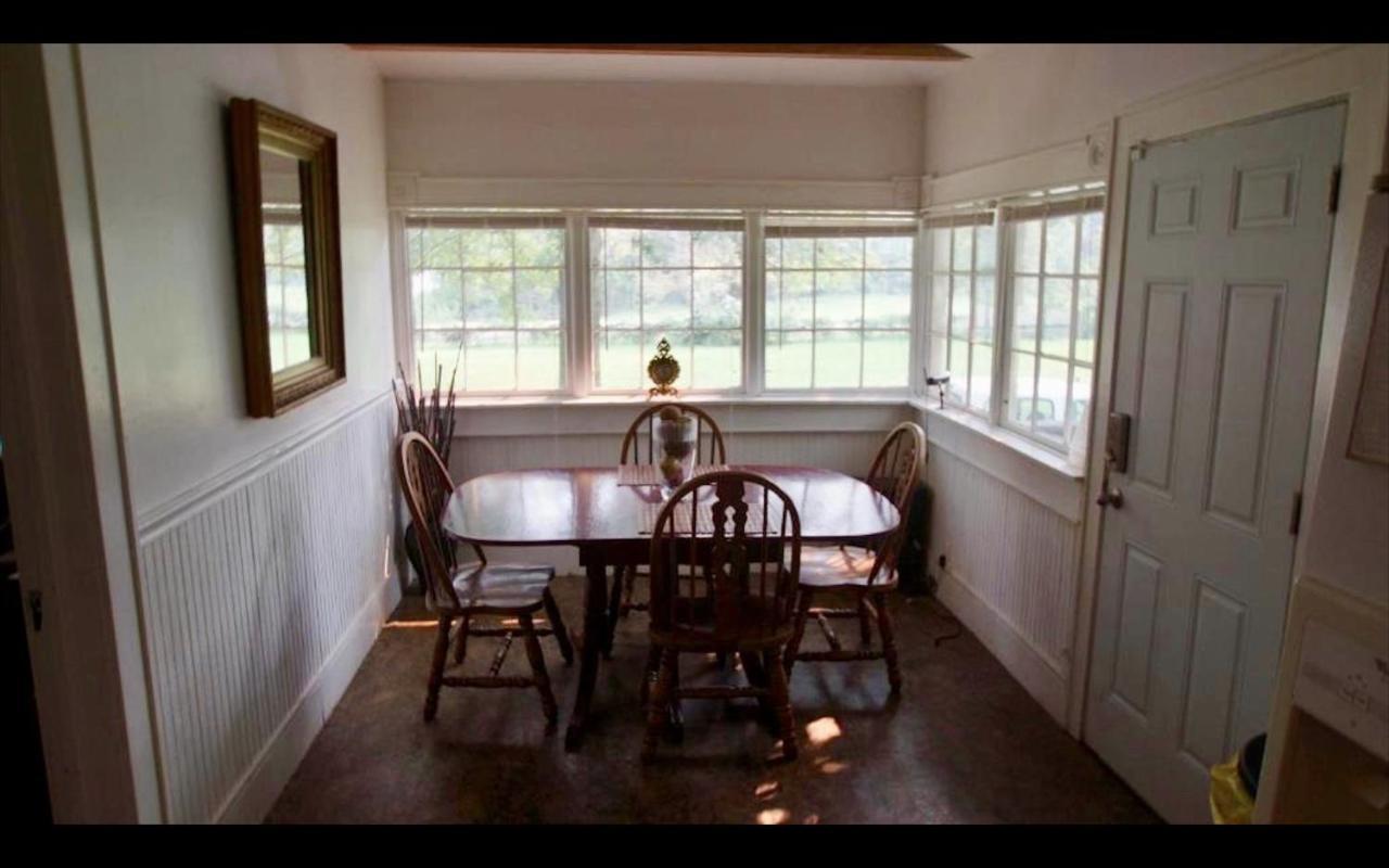Country House On 1 Acre 4 Beds Great For Events Or A Quiet Weekend! Independence Exterior foto